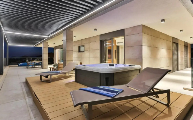 Luxury penthouse V