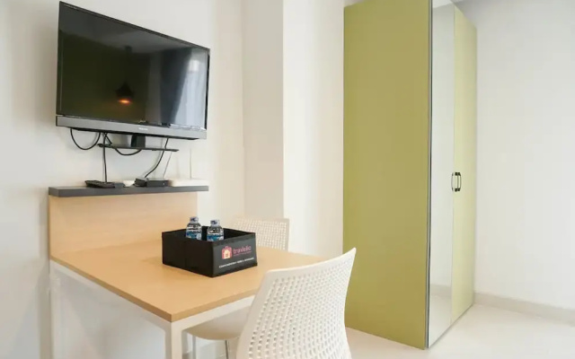 New Furnished with Strategic Place @ Studio West Vista Apartment
