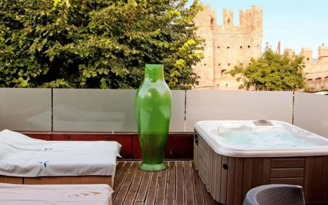 La Loggia Historic Resort