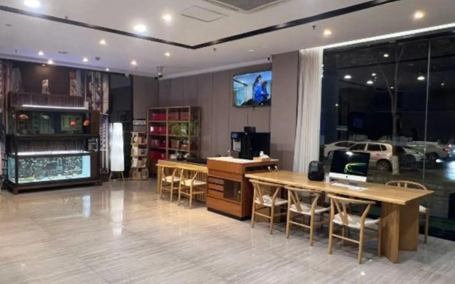 Iu Hotel Zhengzhou Science Avenue Zhengzhou University