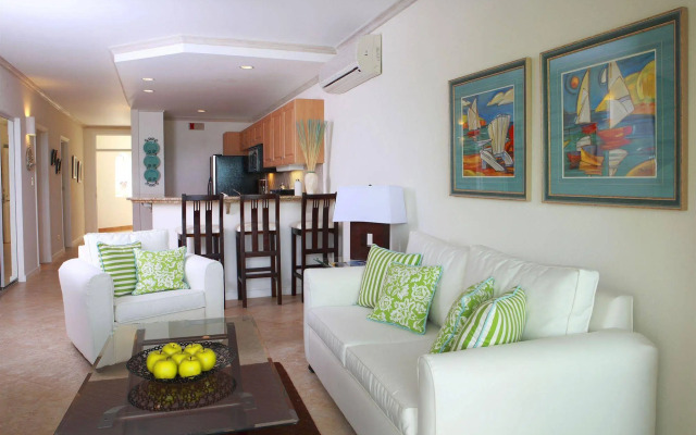 Maxwell Beach Villas