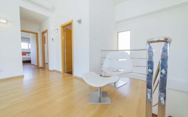 Villa Garau / Heura 8