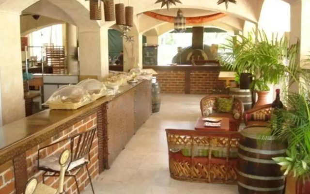 Ixtapa Palace Resort
