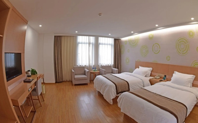 GreenTree Inn Tongxiang Chongfuzhen World Fur Center Branch – Guest Rooms – Jiaxing