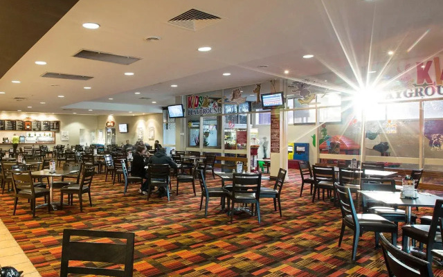 Nightcap at Coolaroo Hotel
