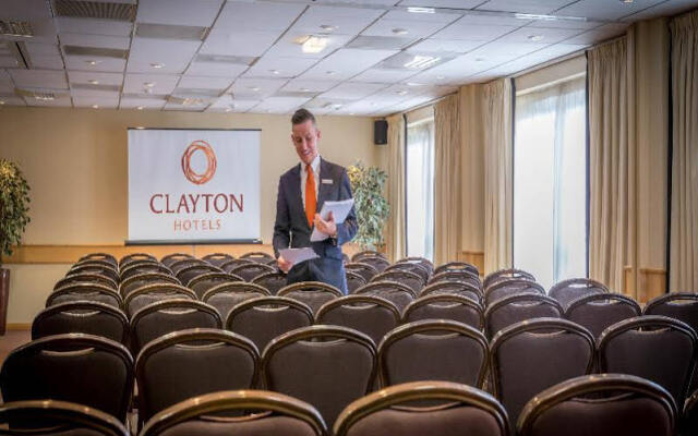 Clayton Hotel Manchester Airport