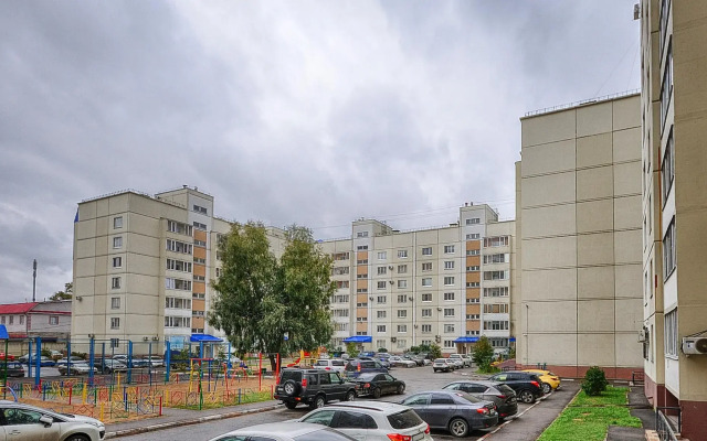 Apartments on Volkhovstroy 94 street