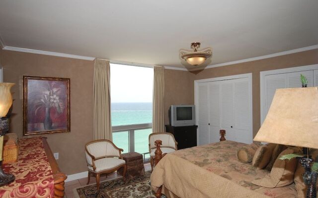 Shoreline 1081 Condo by RedAwning