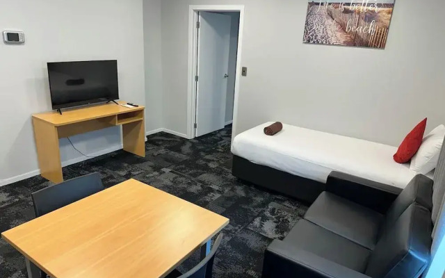 Lorne Apartments