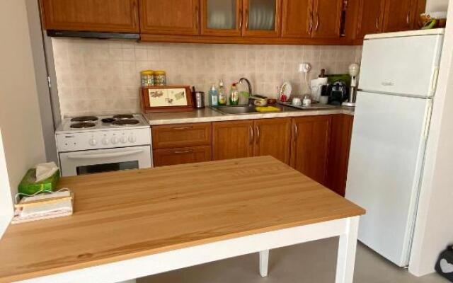 Ideal location, 360 sea view, 2 beds, modern apartment