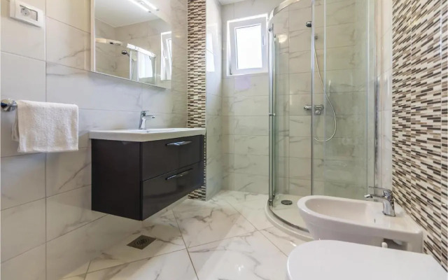 Three-Bedroom Apartment in Medulin