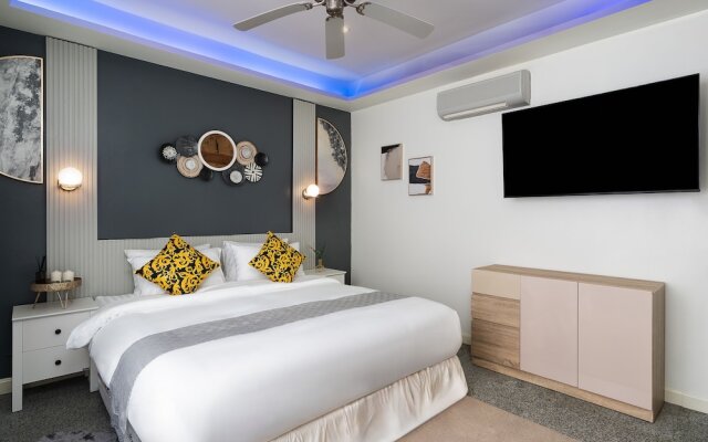 Patong Seaview Luxury Pool Villa