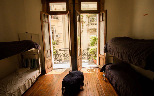 Bill & Bill San Telmo Hostel