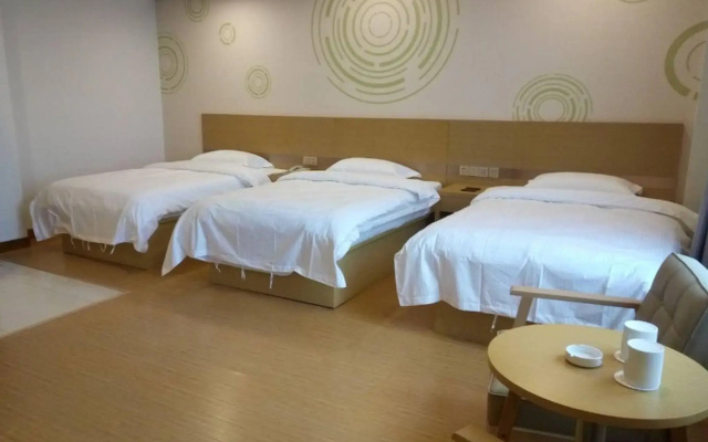 GreenTree Inn Qingdao Jiaozhou Jiaoping Road Aviation Industry Park Express Hotel