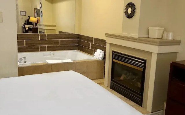 Riviera Inn and Suites 1000 Islands