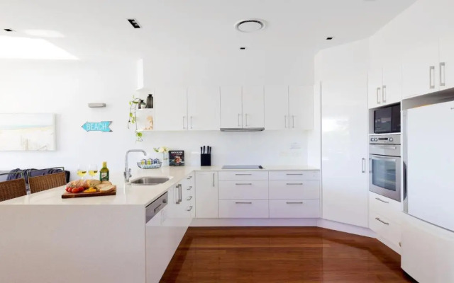 Living the Dream @ Corlette