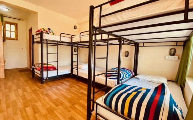 Madpackers Manali - Hostel