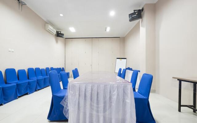 OYO 317 New Legend Hotel