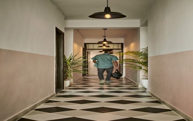 Minimalist Poshtel & Suites