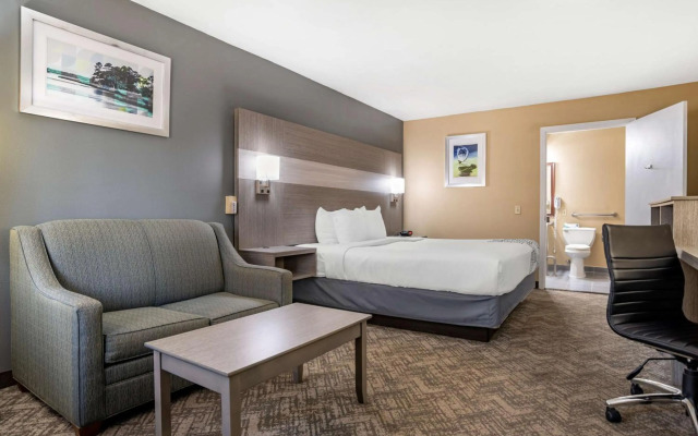 Budgetel Inns & Suites - Atlanta Galleria Stadium