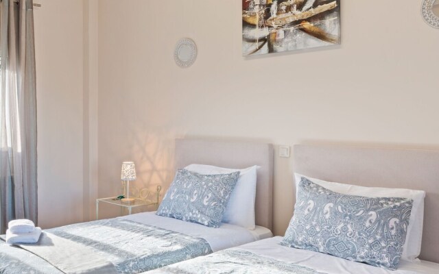 Inviting Holiday Home in Chalkida with Terrace