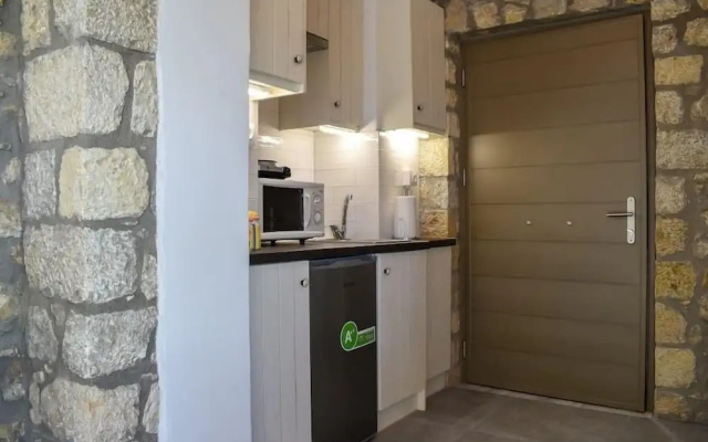 Stone Studio With Sea Views Near the Beach