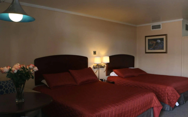 Hiway House Motel