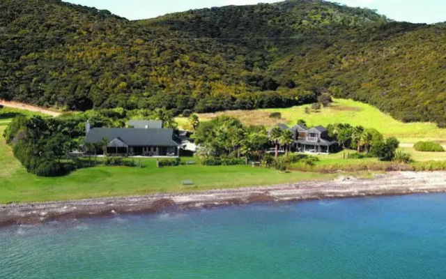 Pawhaoa Bay Villas