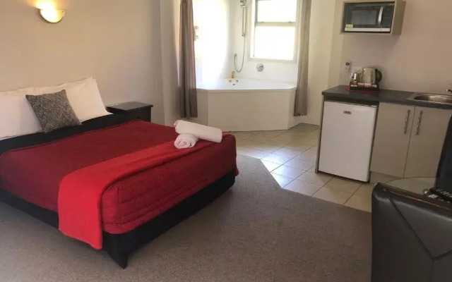 Absolute Lakeview Motel