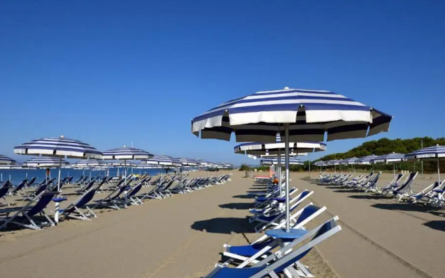 Santa Monica Resort