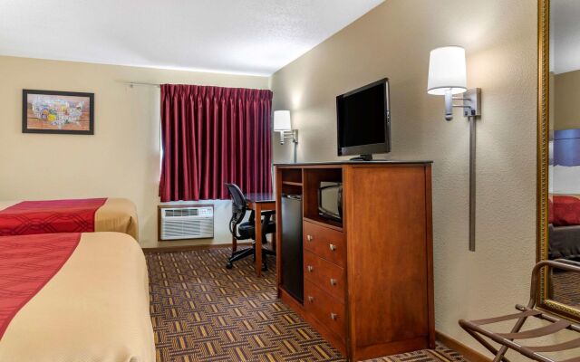 Coratel Inn & Suites By Jasper River Falls