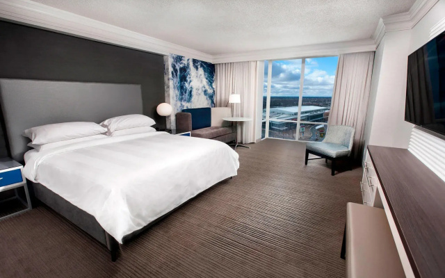 Niagara Falls Marriott on the Falls
