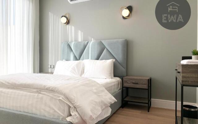 Kease Arid H -9 Luxury Gold Balcony XZ19