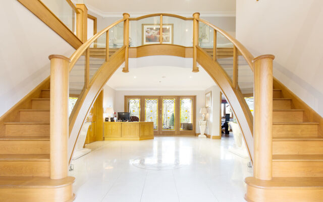 Hamble Retreat House and Luxury Studios