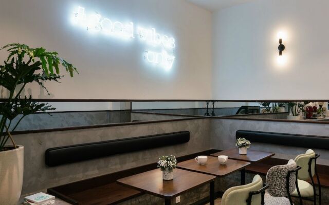 Bare Gallery Boutique Stays