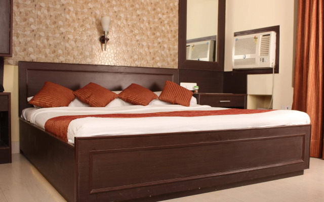 Hotel Varuna