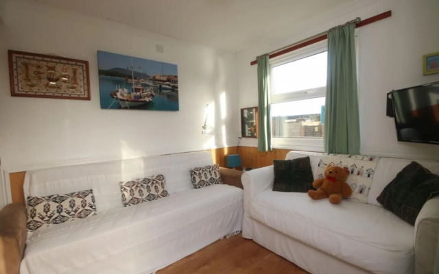 10A Medmerry Park 2 Bedroom Chalet