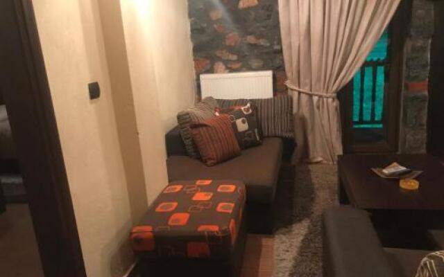Anesis Suites
