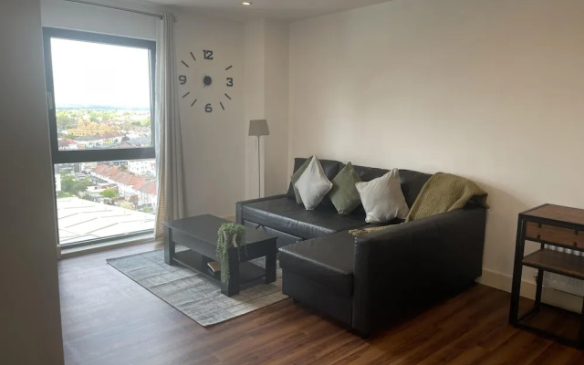 Lovely Luxury 1-bed Apartment in Wembley