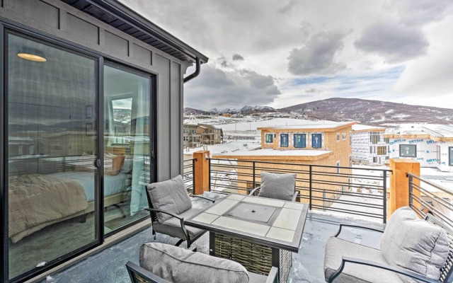 Newly-built Lakeside Gem w/ Community Perks!