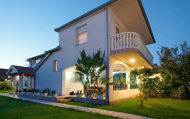 Villa Šadrvan