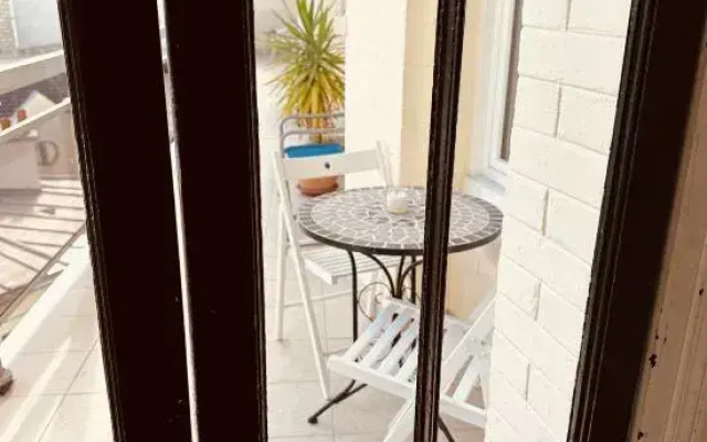 Pairs center 3 beds 2 rooms Family Suite