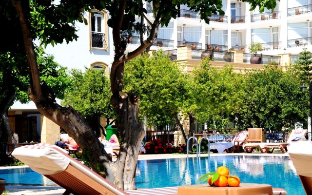 Tasar Royal Hotel