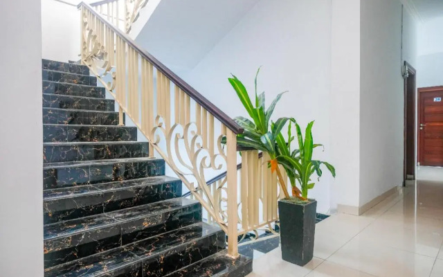 RedDoorz near Hermes Place Polonia Medan