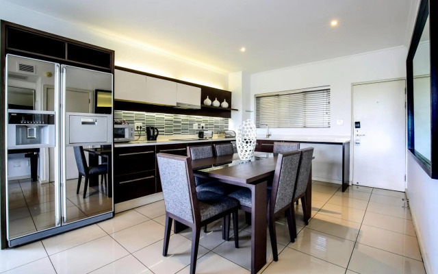 The Nicol Hotel and Apartments