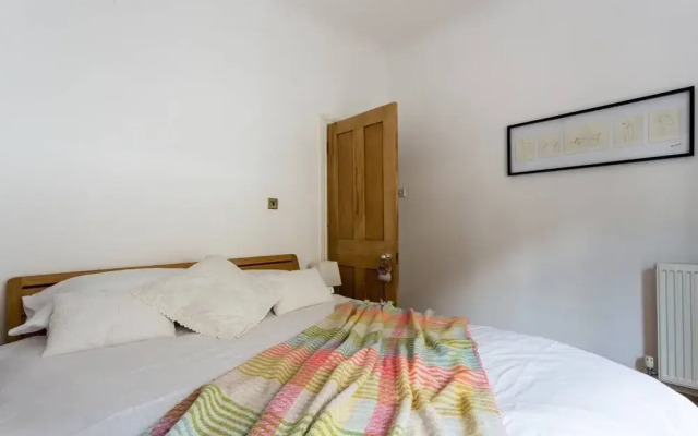 Bright and Beautiful 2 Bed Flat Near Hyde Park