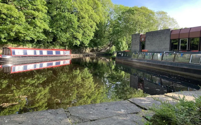 Uppermill Central