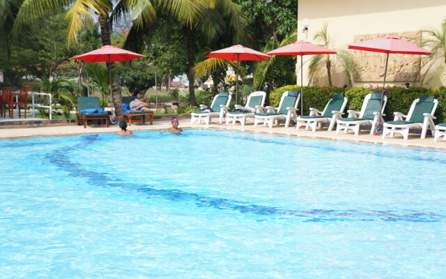 The Oriental Tropical Beach at VIP Chain Resort
