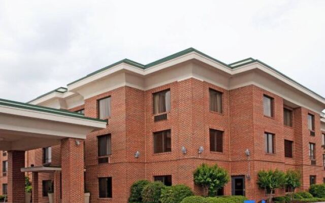 Holiday Inn Express Hotel & Suites Columbia-I-20 - Clemson Rd