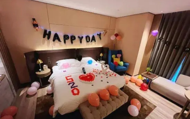 Echarm Plus Hotel (Foshan Zhihui Xincheng Subway Station)